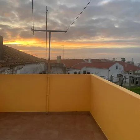 Best 106 - A Casa Amarela Prázdninový dům Atouguia Da Baleia